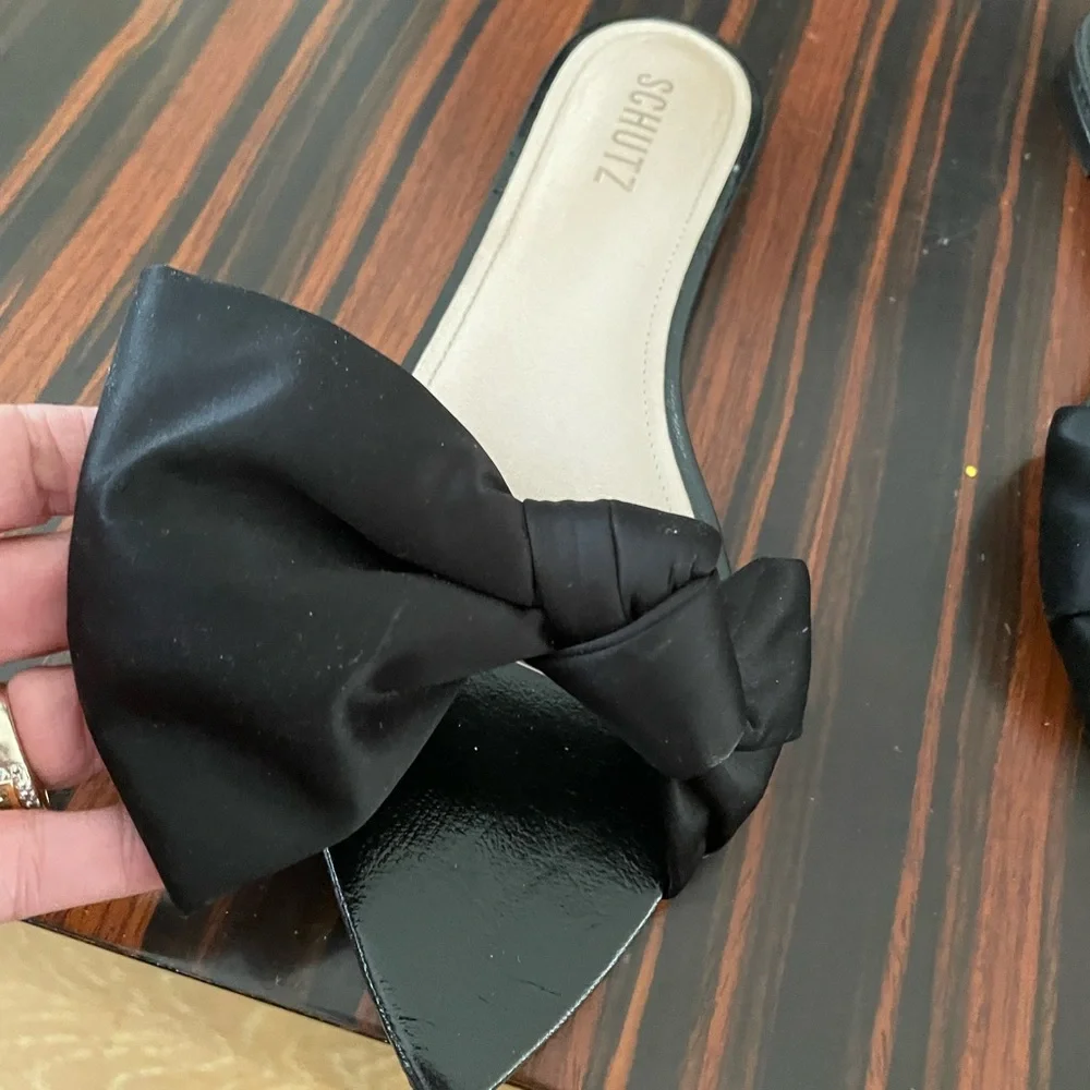 SCHUTZ /Black /Size 7.5B/ Flats/Gently Worn - Picture 3 of 6